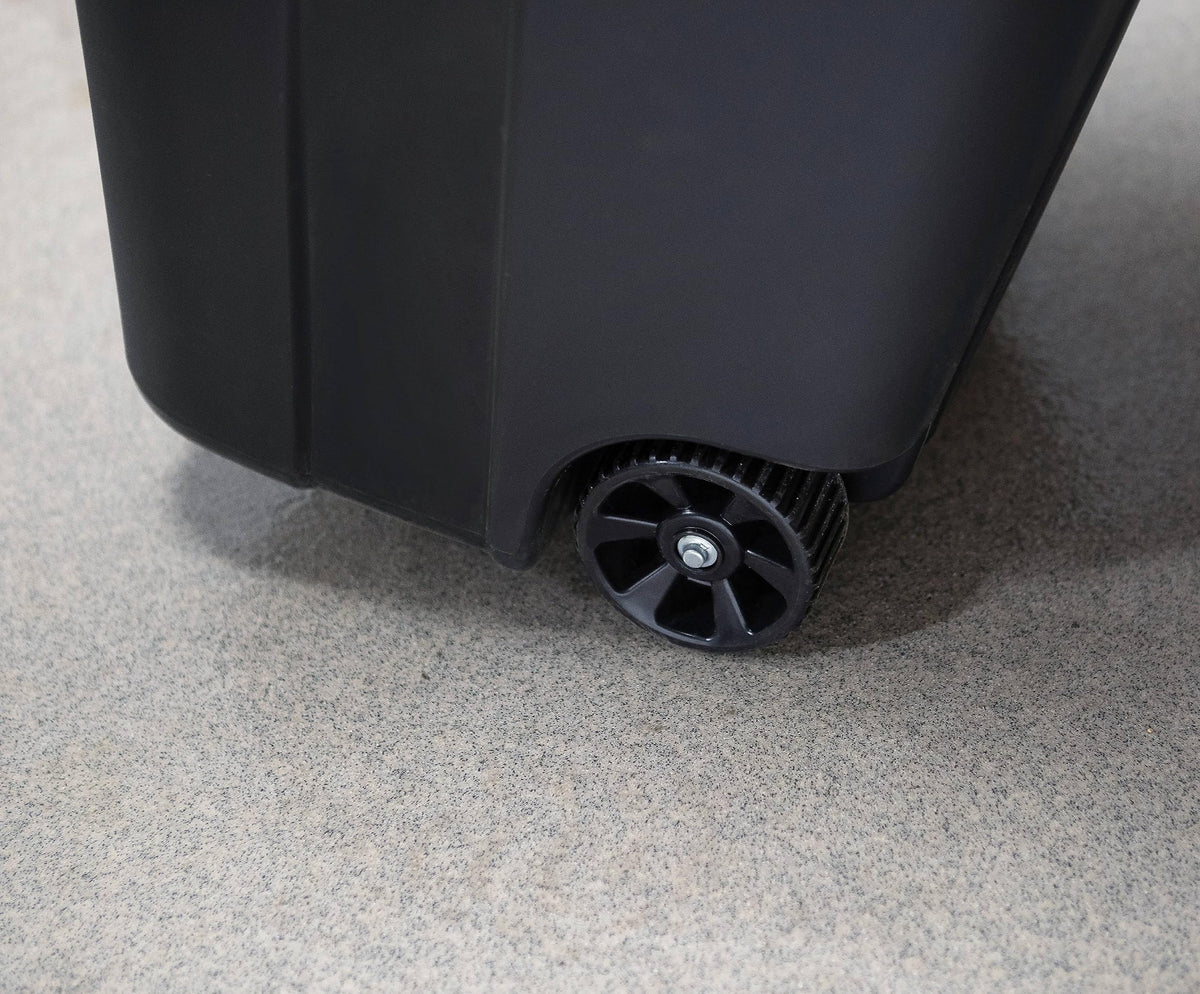 32 Gallon Black Plastic Garbage Can with Attached Lid M726